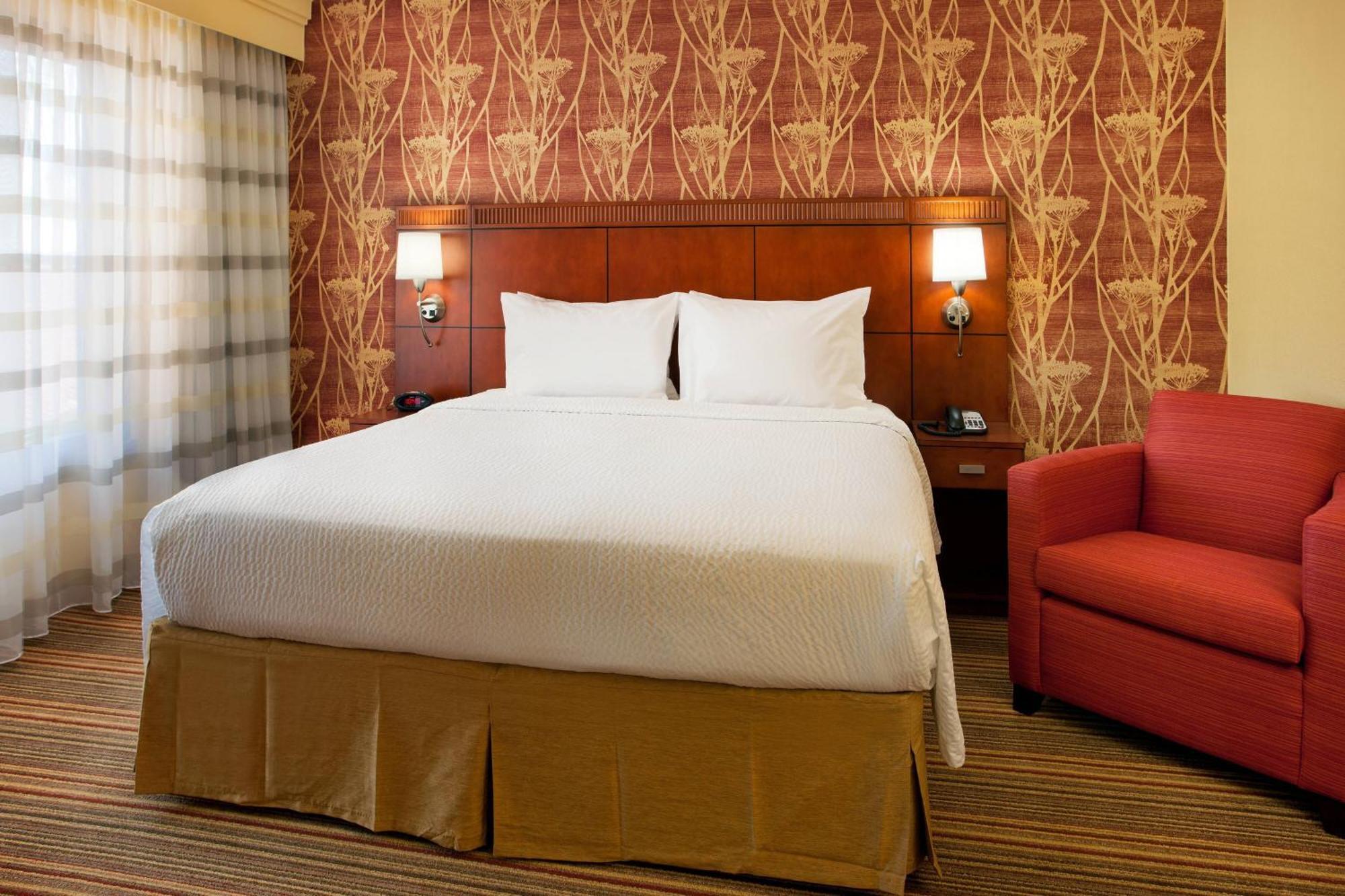 Courtyard By Marriott San Diego Sorrento Valley Bagian luar foto