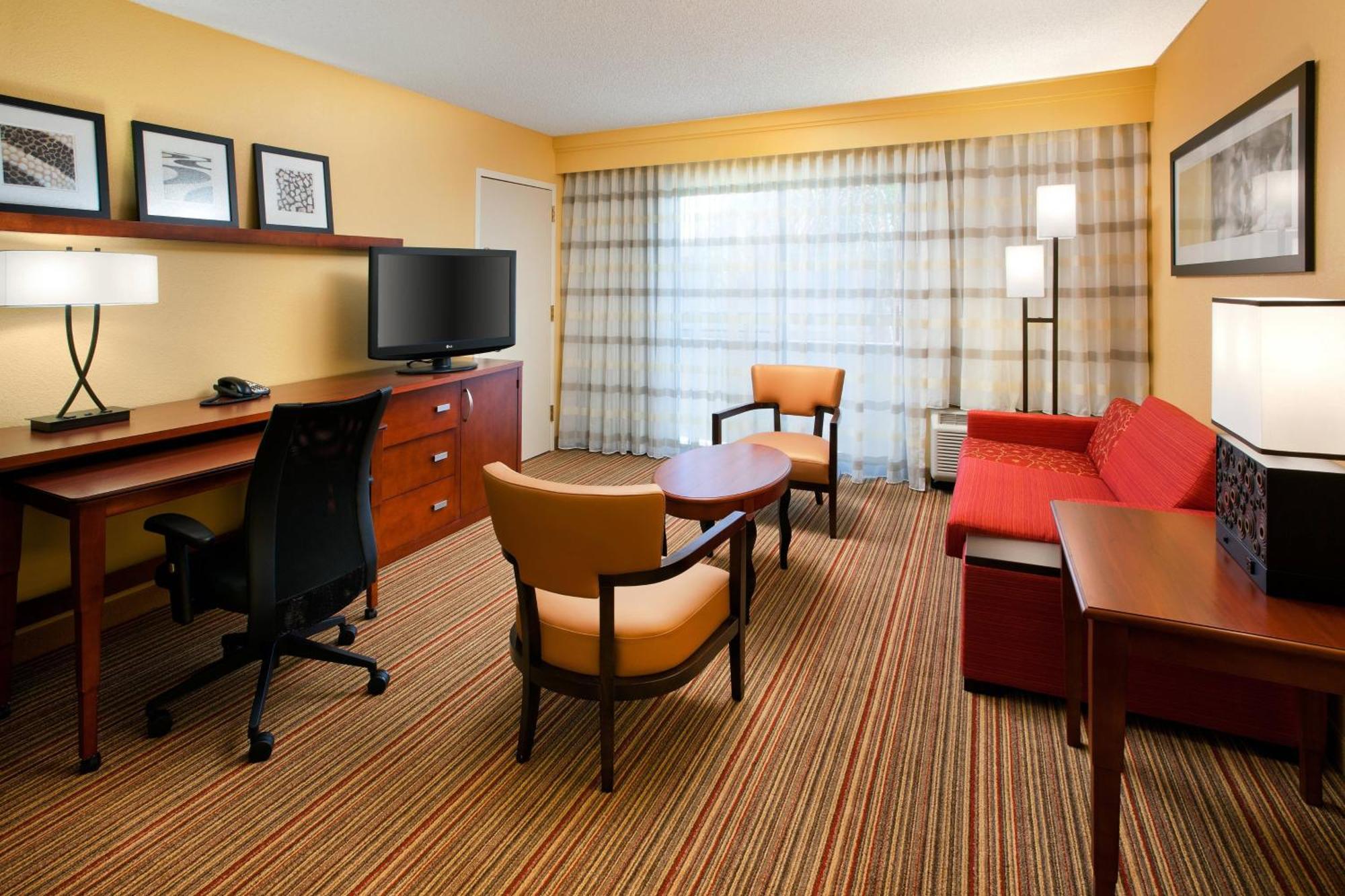 Courtyard By Marriott San Diego Sorrento Valley Bagian luar foto