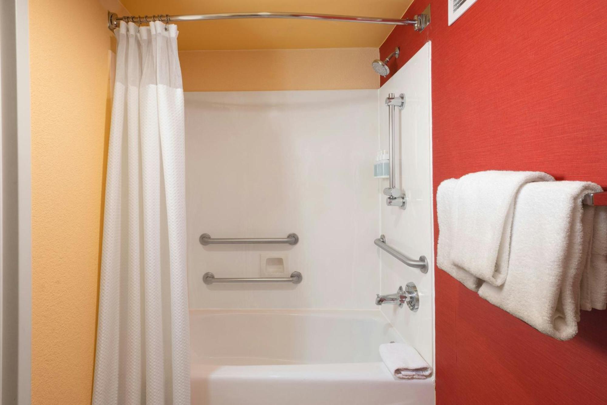 Courtyard By Marriott San Diego Sorrento Valley Bagian luar foto